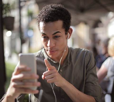 Μόλις εγγραφεί κερδίζει 600 πόντους!