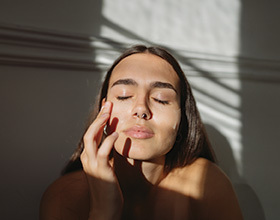 h_b_jun26_beauty_from_within_campaign_generic_banners_5ada_4_1