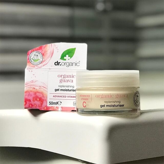 Dr Organic Guava Gel Moisturiser - 2