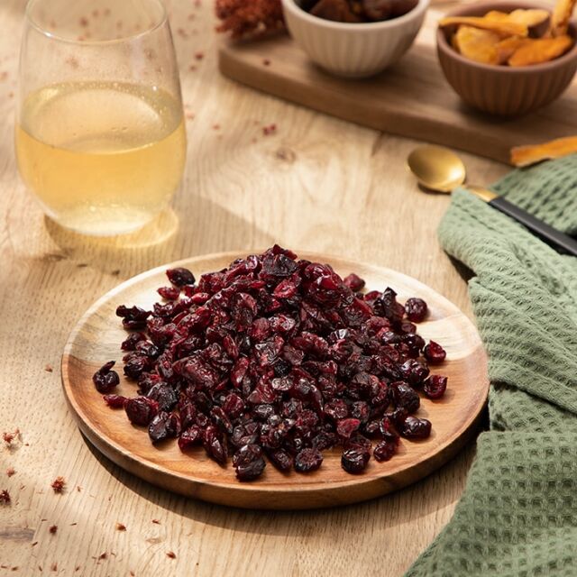 Holland & Barrett Dried Cranberries 120g - 4
