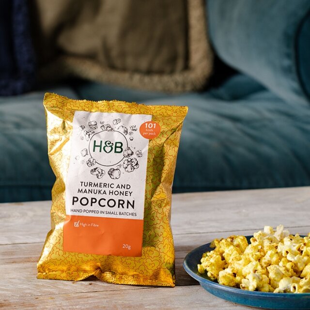 Holland & Barrett Popcorn Turmeric & Manuka Honey 20g - 1