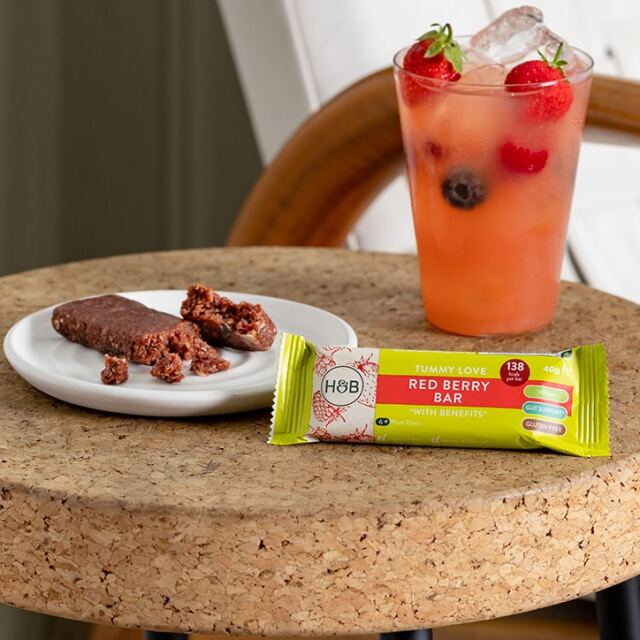 Holland & Barrett Tummy Love Red Berry Bar with Benefits 40g - 1