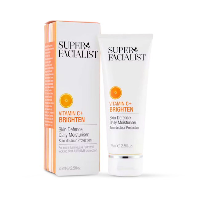 Super Facialist Vitamin C+ Brighten Skin Defence Daily Moisturiser 75ml - 1